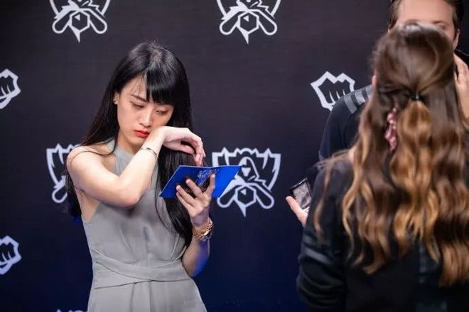 S赛选手赛后落泪，背后故事感人