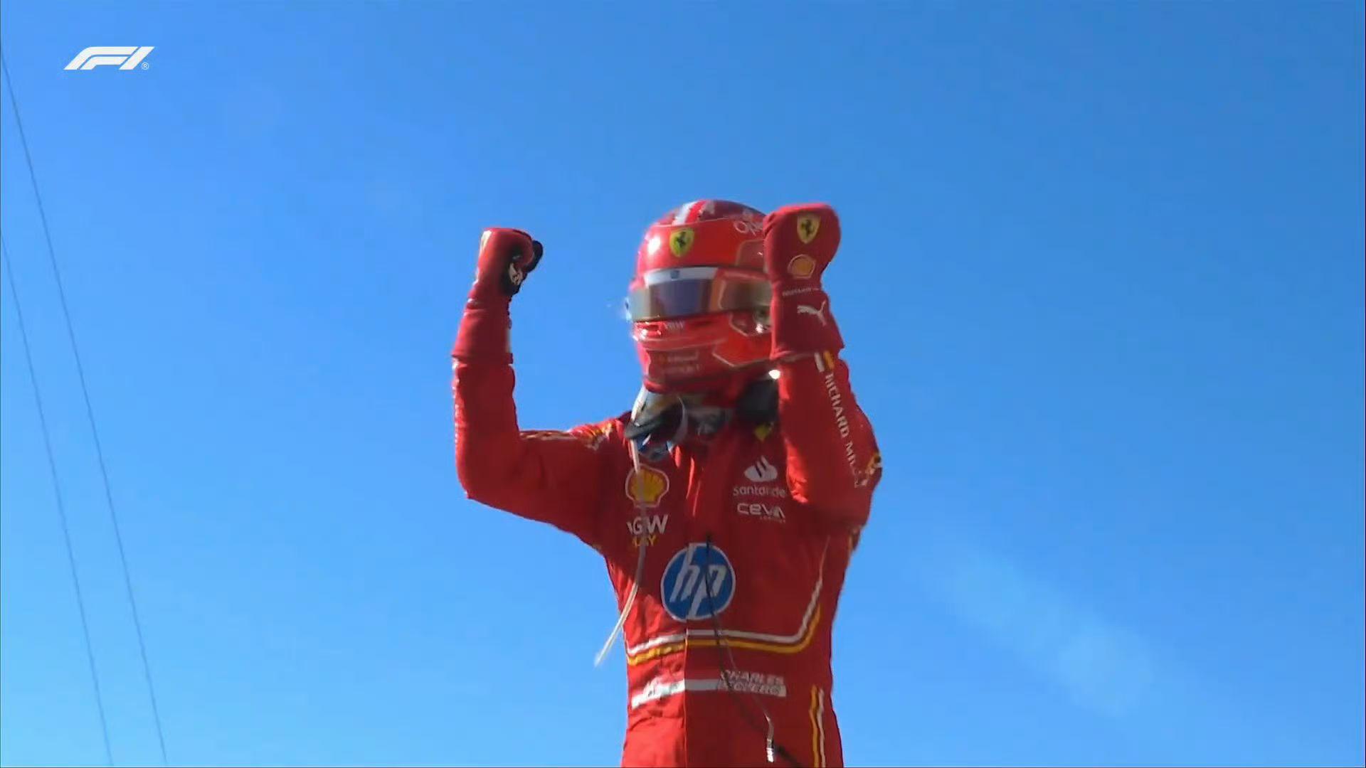 包含梅赛德斯逆转雷诺车队，勒克莱尔统治全场的词条