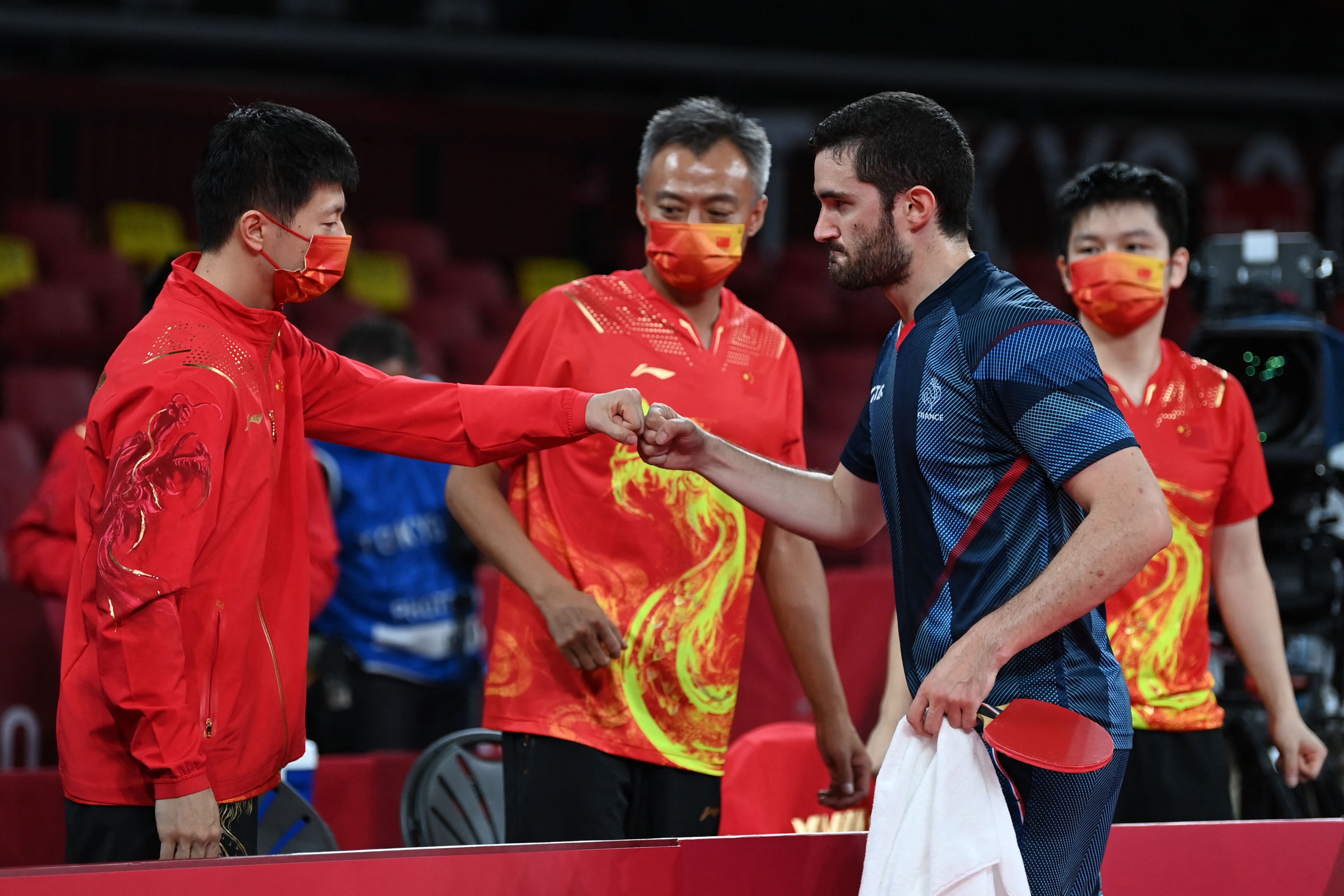 英格兰队力克德国队,马龙统治全场 英格兰队力克德国队,马龙统治全场