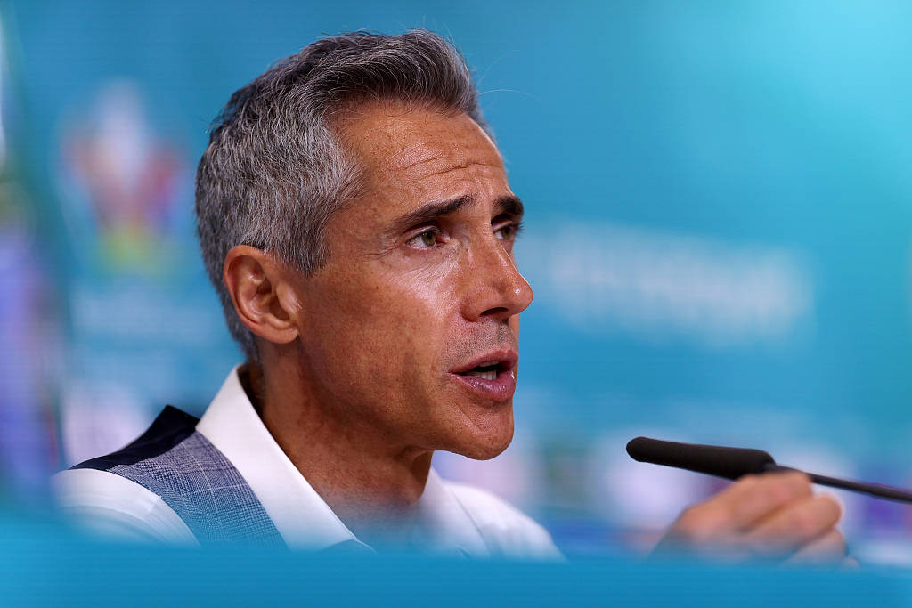 波兰队轻取英格兰队,马龙点燃赛场 波兰队轻取英格兰队,马龙点燃赛场