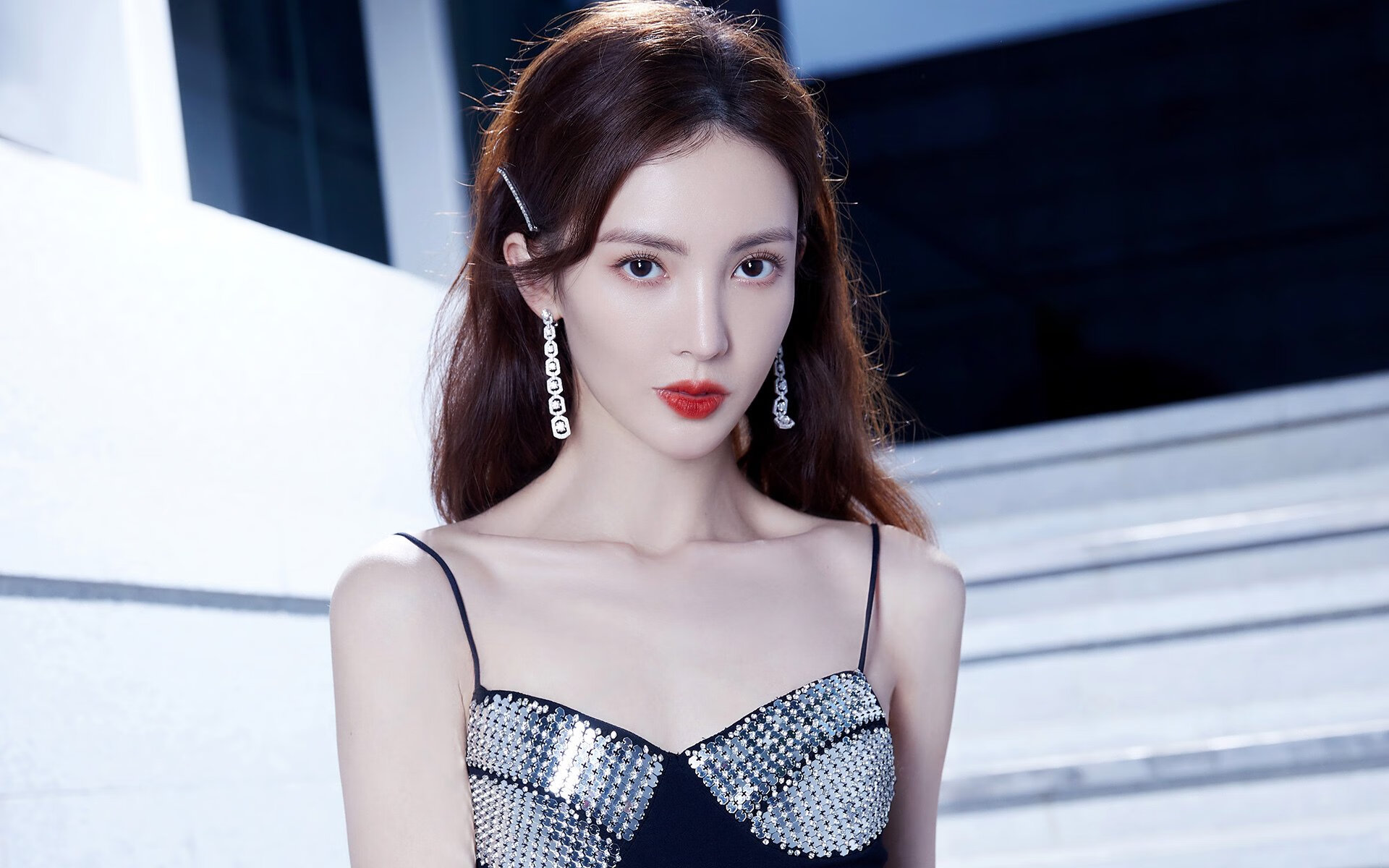 街赛变赛道，杜兰特接管F1，当篮球巨星引爆爆冷夜